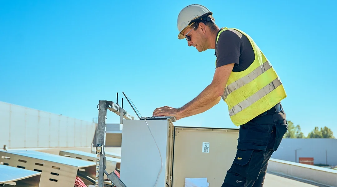 Field Service Engineer